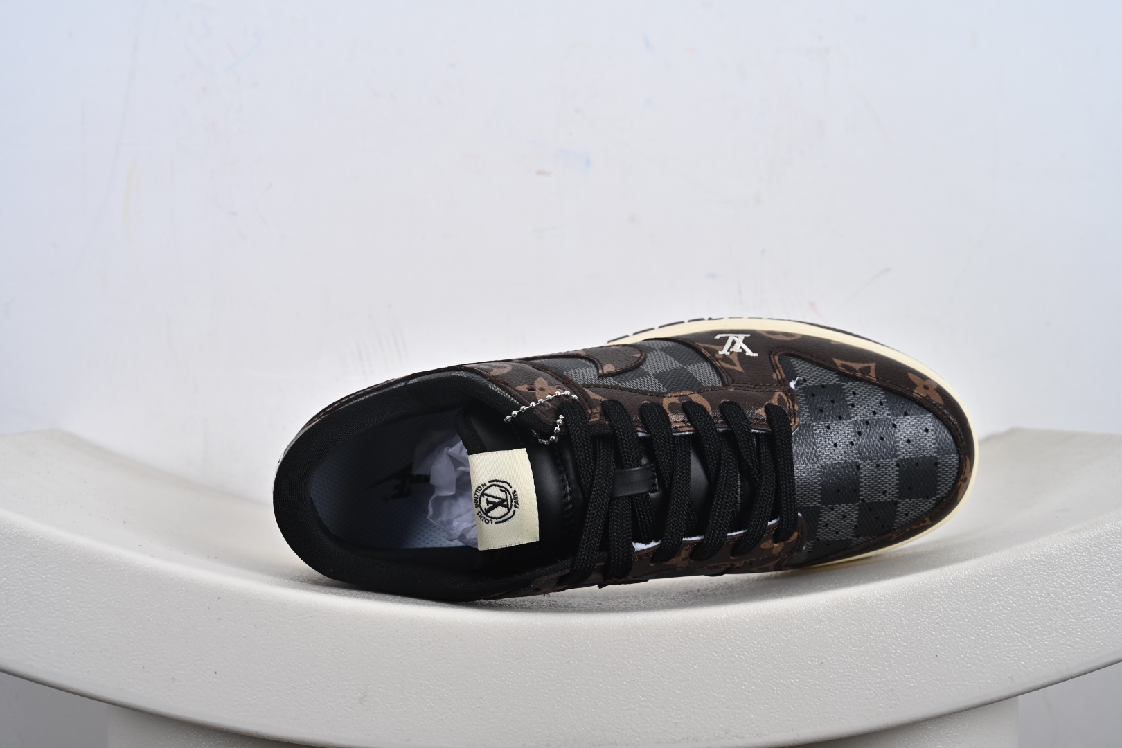 定制版 Louis Vuitton x Nike Dunk SB Low 路易威登LV x 耐克 SB 低帮 棕黑色 SC0601-453