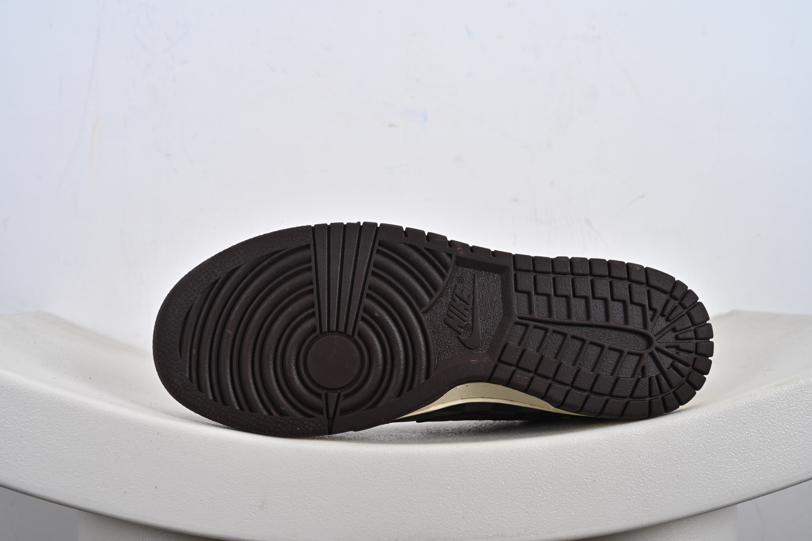 定制版 Louis Vuitton x Nike Dunk SB Low 路易威登LV x 耐克 SB 低帮 棕黑色 SC0601-453