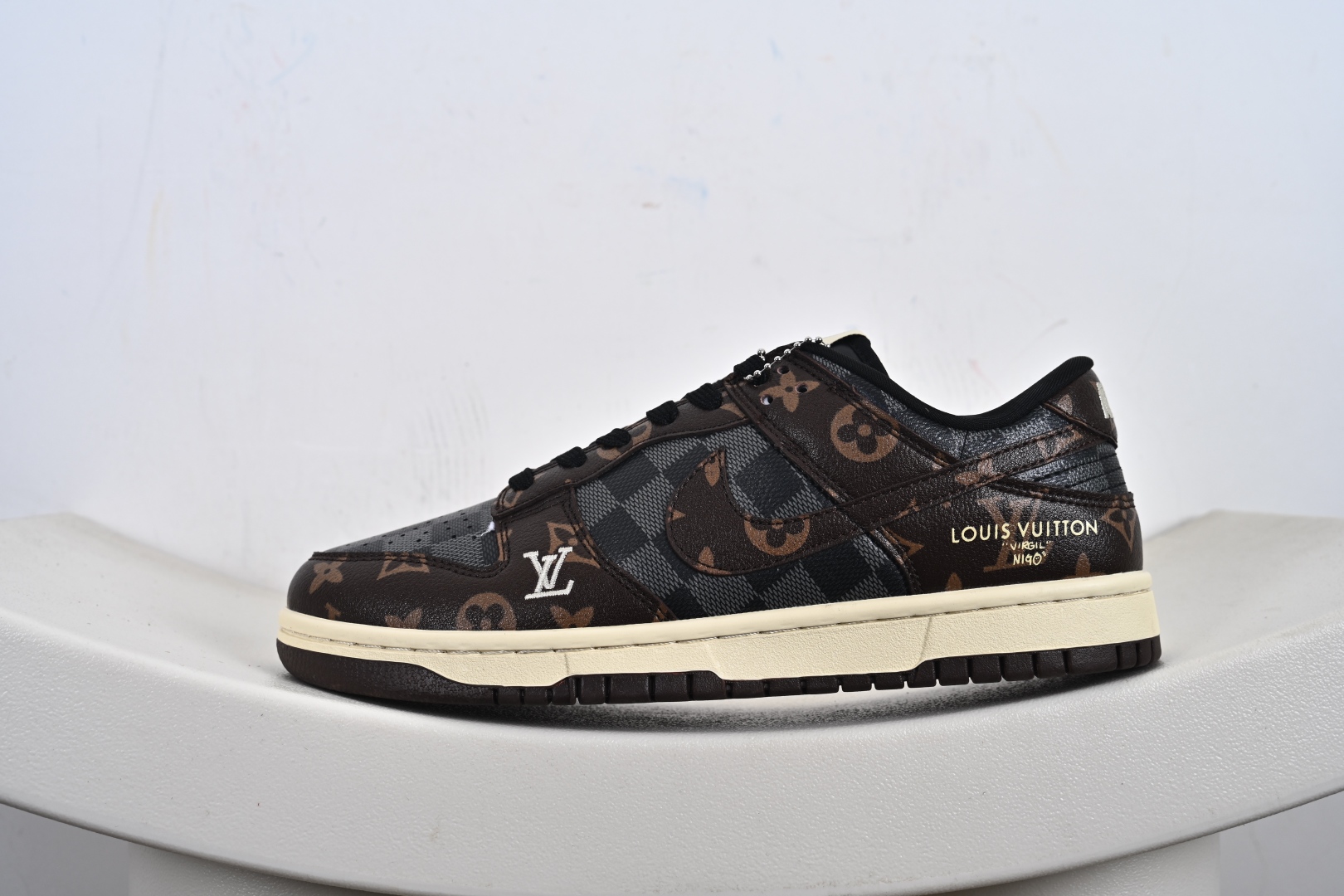 定制版 Louis Vuitton x Nike Dunk SB Low 路易威登LV x 耐克 SB 低帮 棕黑色 SC0601-453