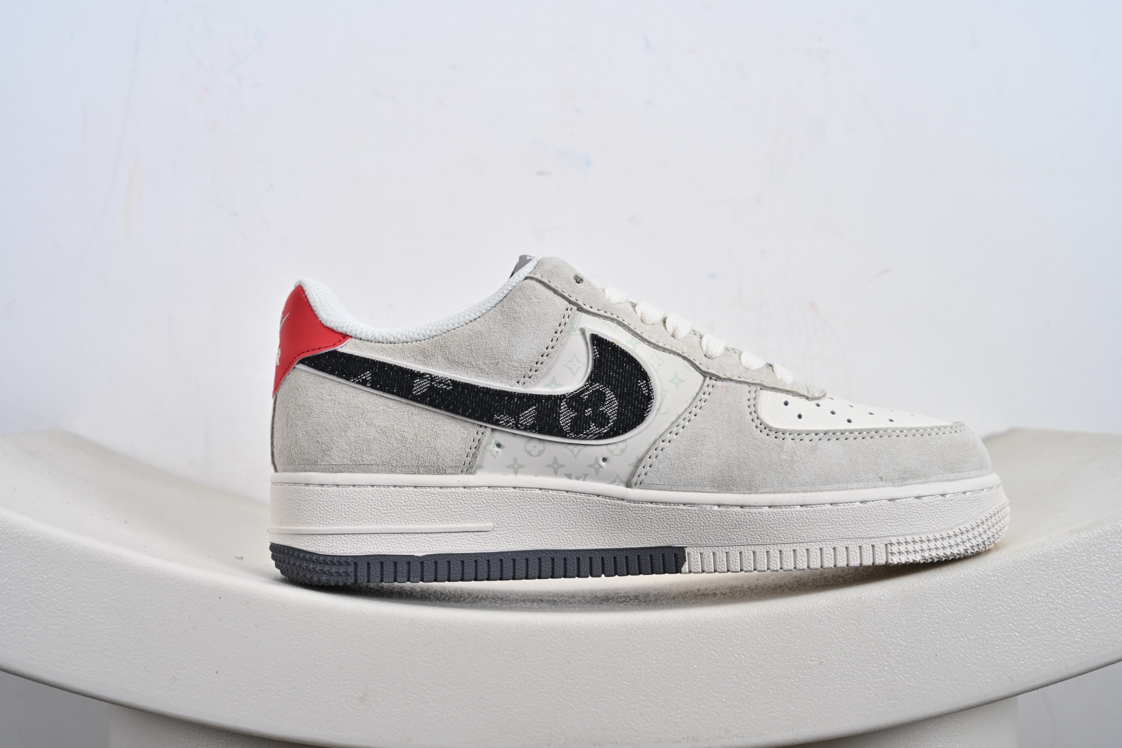 NIke Air Force 1 '07 Low 空军一号低帮 运动鞋 休闲鞋 MZ9588-806