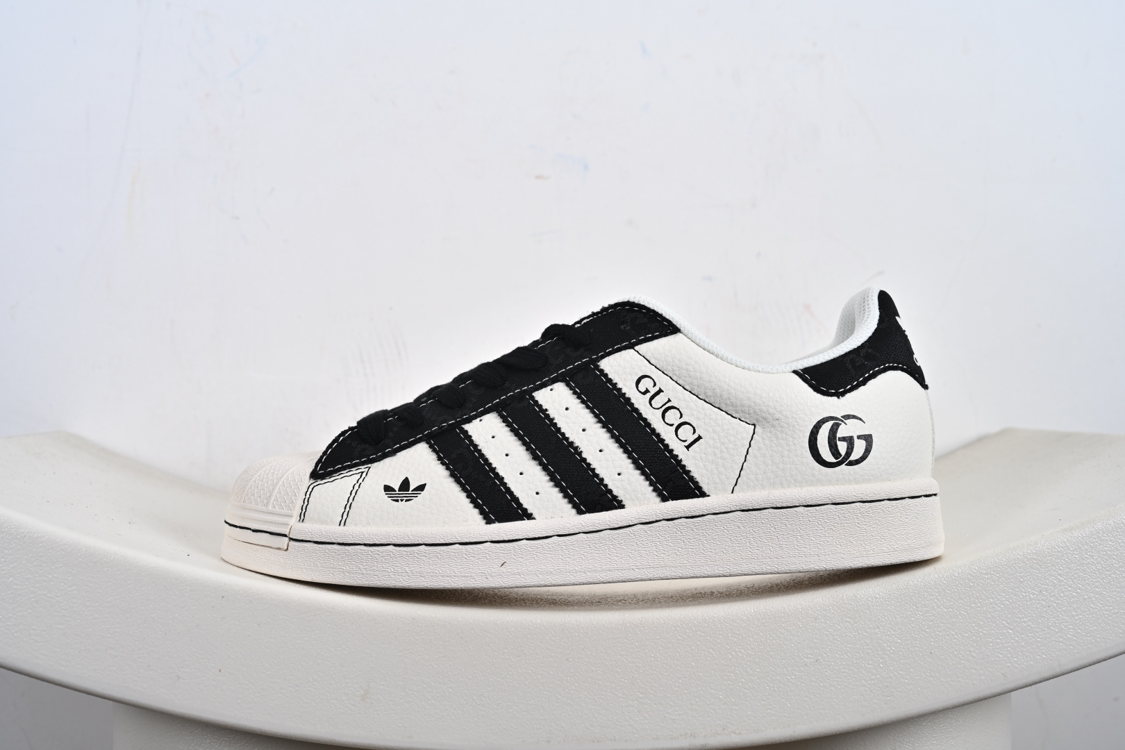 Adidas Originals Superstar 联名款贝壳头 JY8922