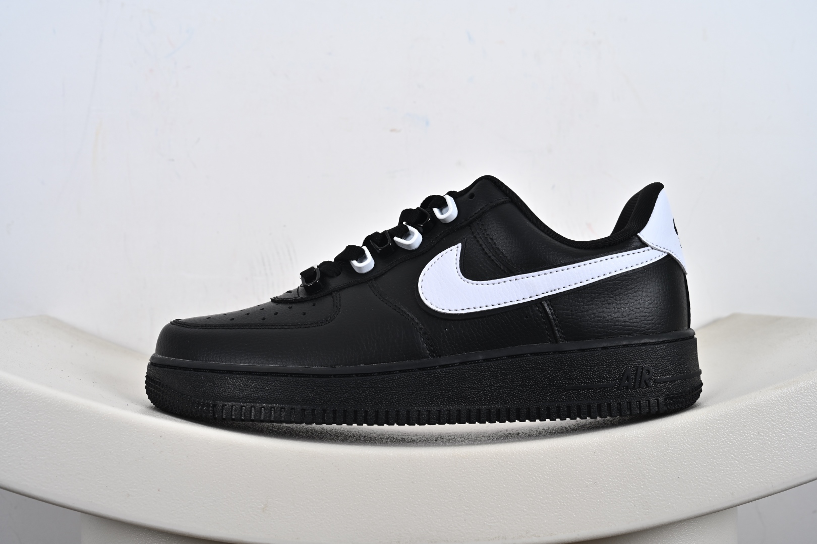 定制版 NIke Air Force 1 '07 Low “黑白扣”空军一号 低帮 运动鞋 CQ0492-001