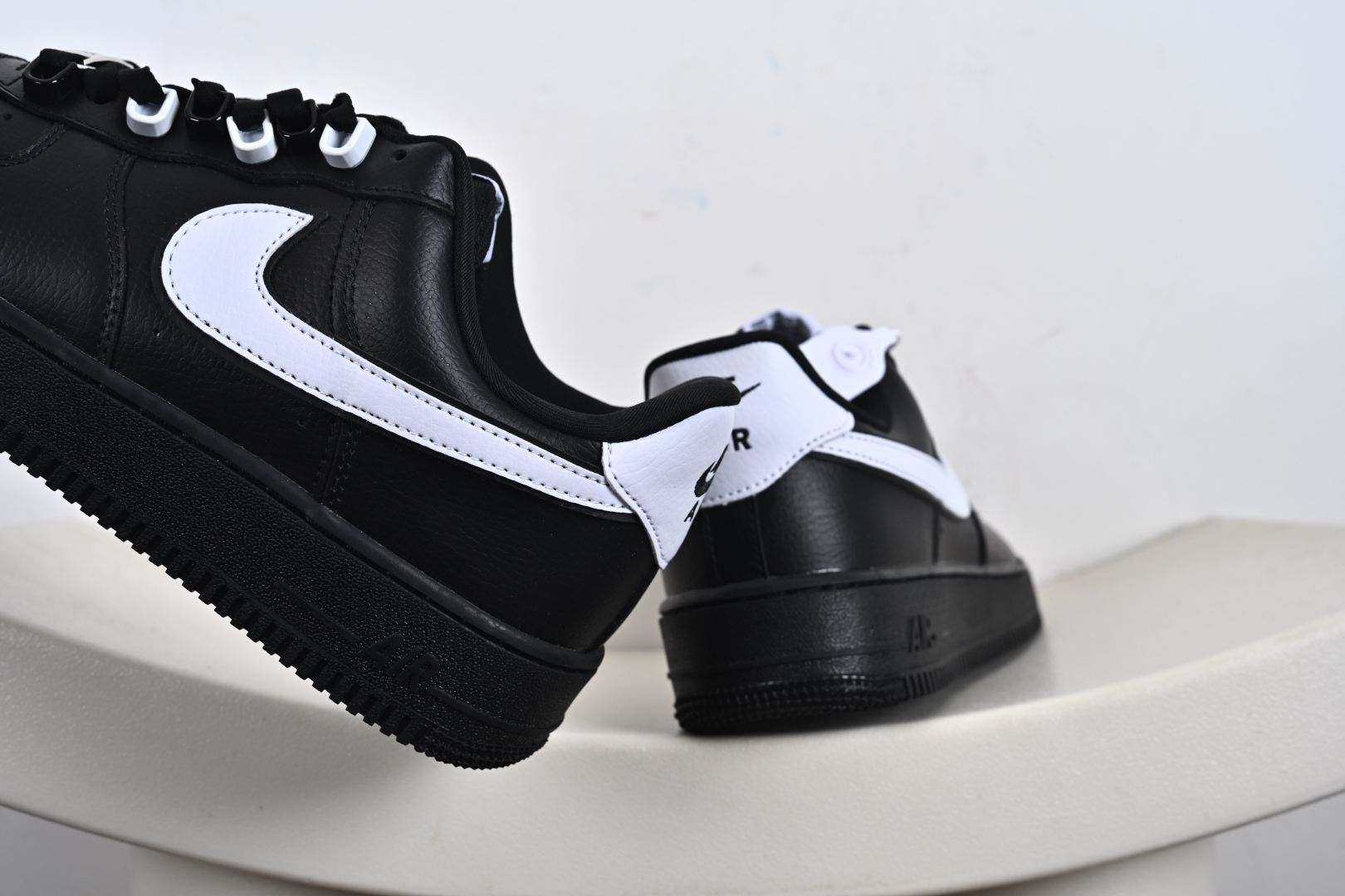定制版 NIke Air Force 1 '07 Low “黑白扣”空军一号 低帮 运动鞋 CQ0492-001