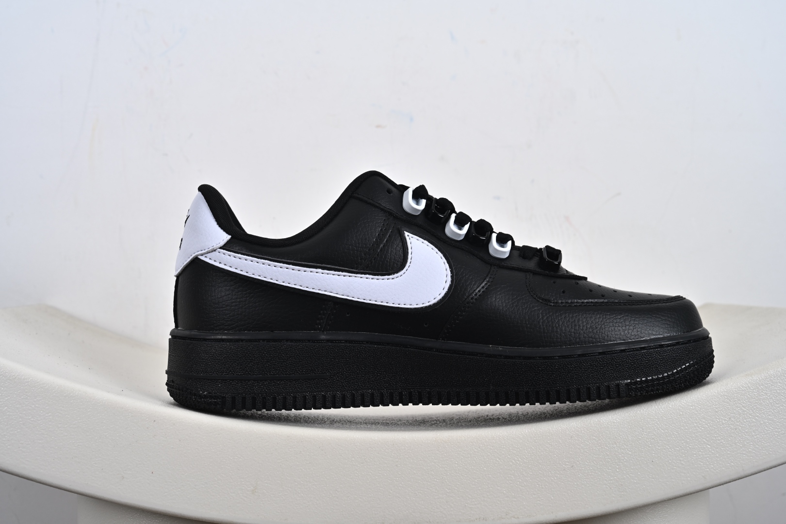 定制版 NIke Air Force 1 '07 Low “黑白扣”空军一号 低帮 运动鞋 CQ0492-001