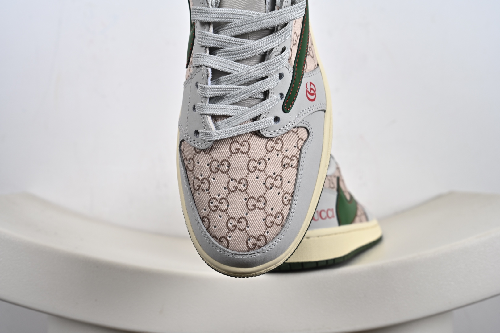 Fragment x Travis Scott x Gucci Air Jordan 1 Low 三方联名倒钩 DZ5899-001