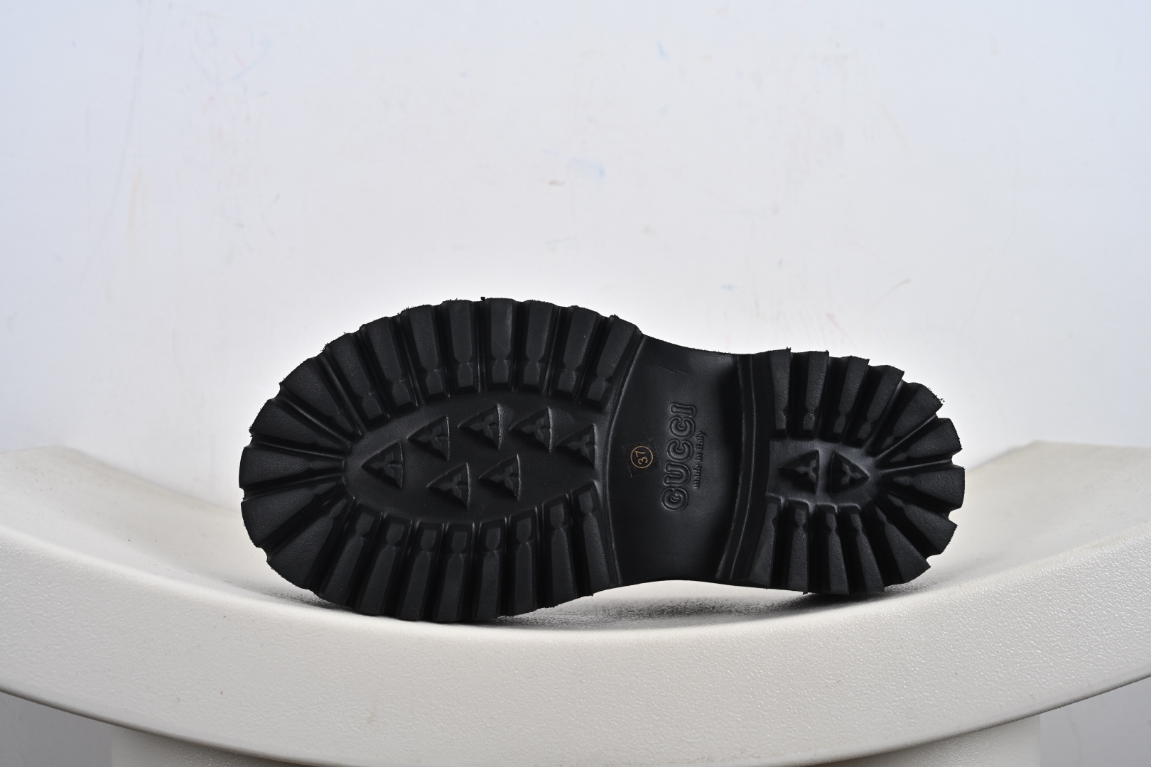 经典意大利时装奢饰品牌·古驰GUCCI Elea Logo Slip On Sandal 拖鞋式凉鞋“巧克力棕镂空GG互扣 663577 JFB00 9022