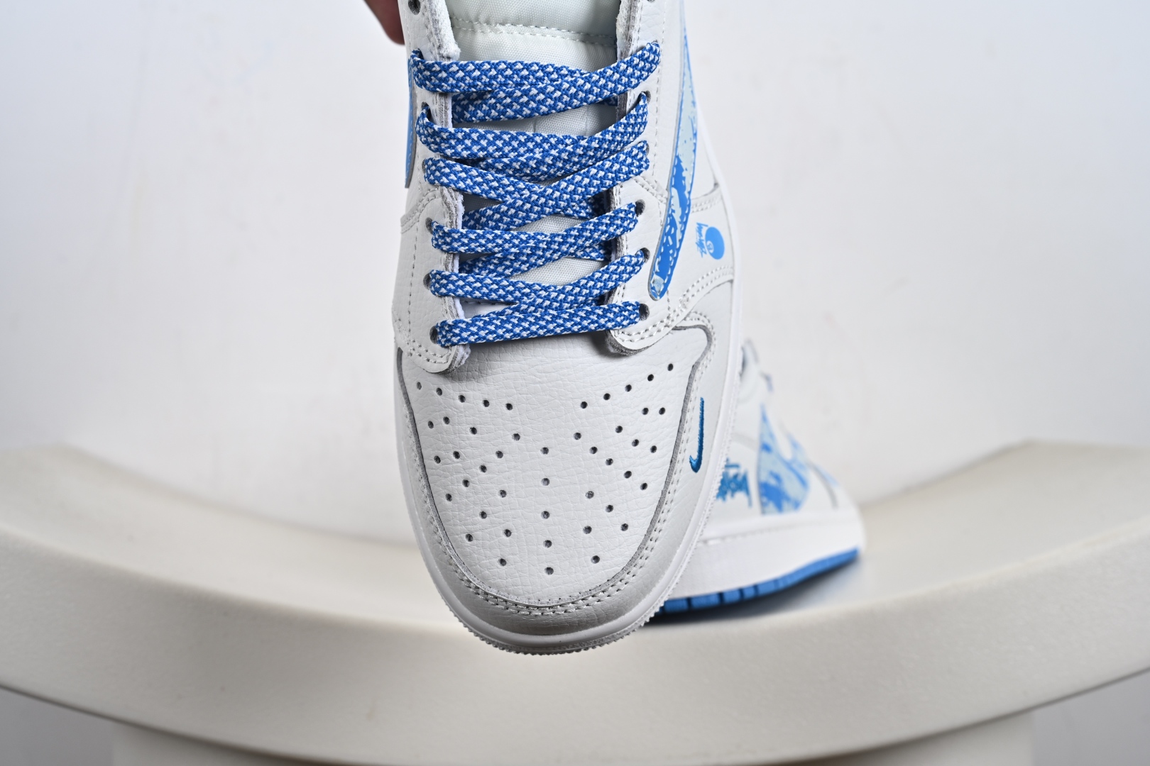 260 定制版 Travis Scott x Fragment Design x Air Jordan 1 Low OG SP AJ1 乔1 斯图西联名 冰山蓝 低帮文化休闲板鞋 DZ5899-007