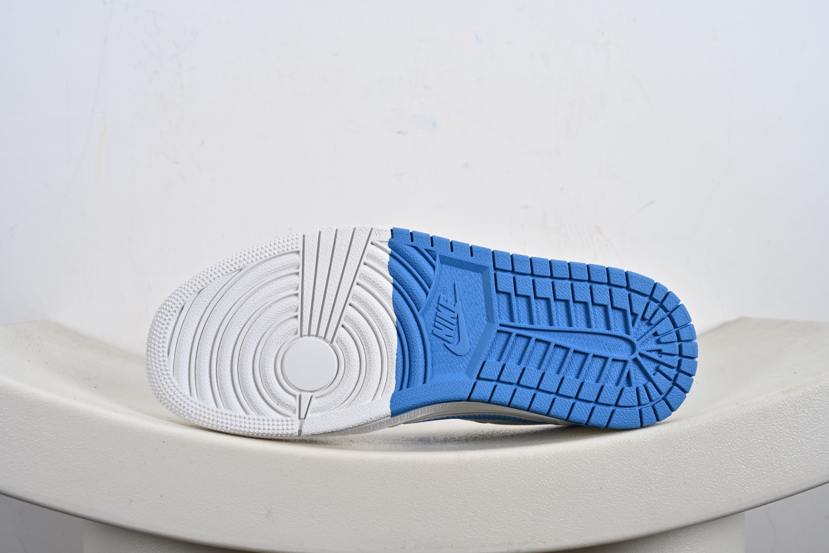 260 定制版 Travis Scott x Fragment Design x Air Jordan 1 Low OG SP AJ1 乔1 斯图西联名 冰山蓝 低帮文化休闲板鞋 DZ5899-007