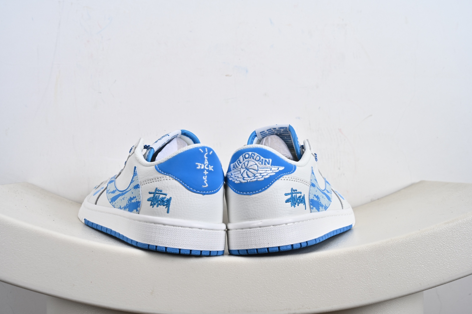 260 定制版 Travis Scott x Fragment Design x Air Jordan 1 Low OG SP AJ1 乔1 斯图西联名 冰山蓝 低帮文化休闲板鞋 DZ5899-007