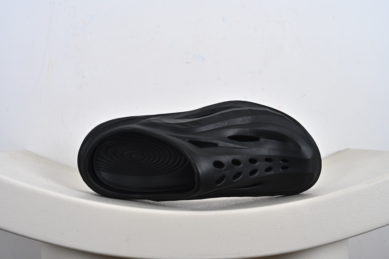 110 美国新兴跑鞋品牌Hoka One One Ora Recovery Slide 奥拉系列舒适泡棉厚底增高水路两用休闲户外露营洞洞鞋凉拖鞋