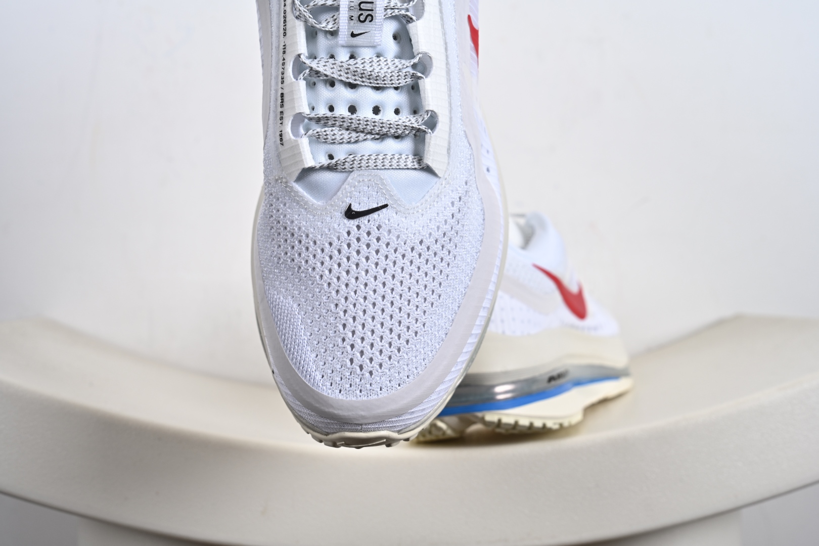 NIKE PEGASUS PREMIUM耐克飞马公路跑步鞋 HQ2592-003