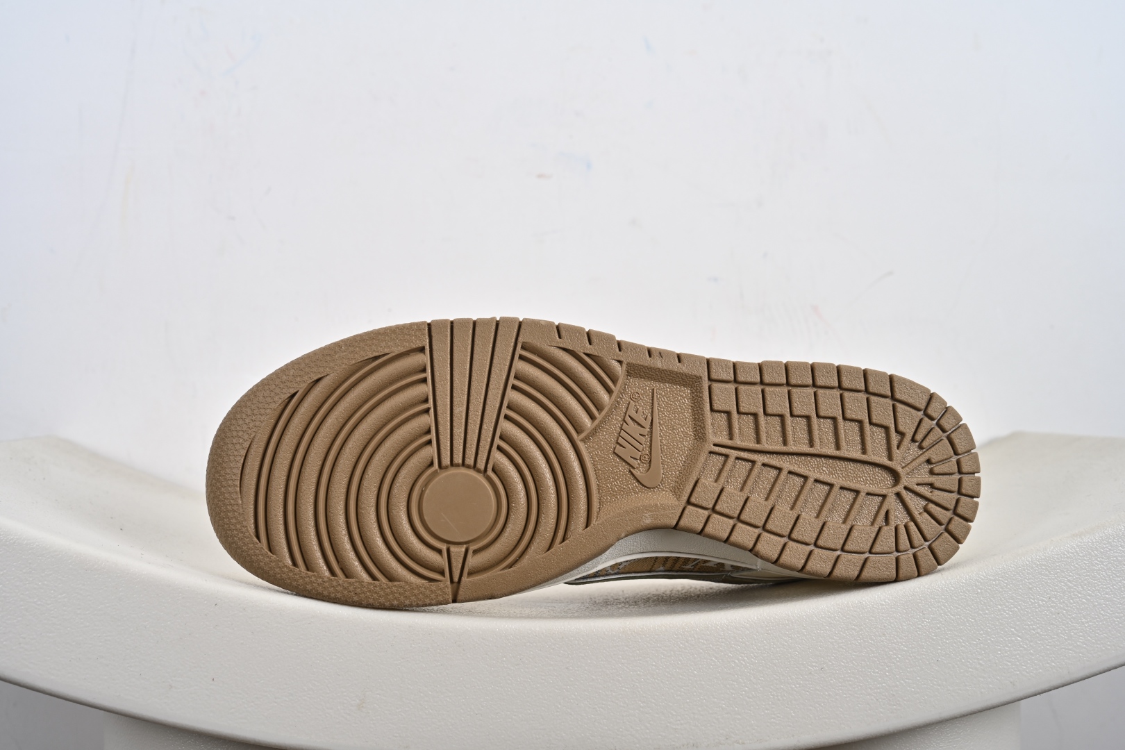 NIKE Dunk Low RETROSE 联名款纯 DS6608-006