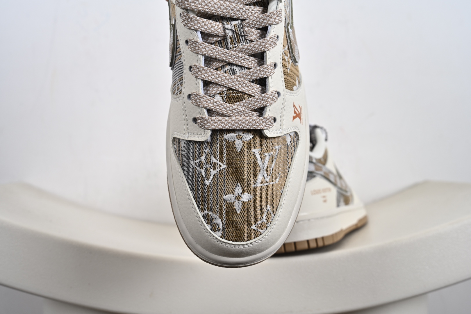 NIKE Dunk Low RETROSE 联名款纯 DS6608-006