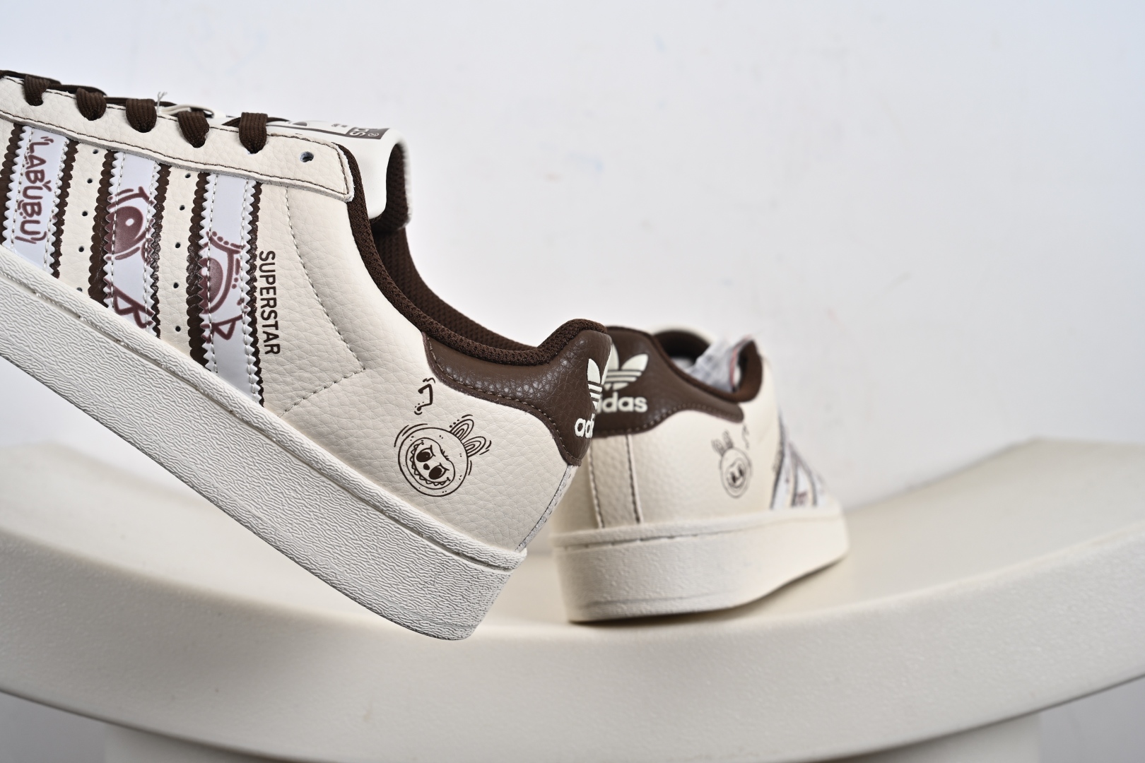 Adidas Originals Superstar 联名款 经典壳贝头 DS0028