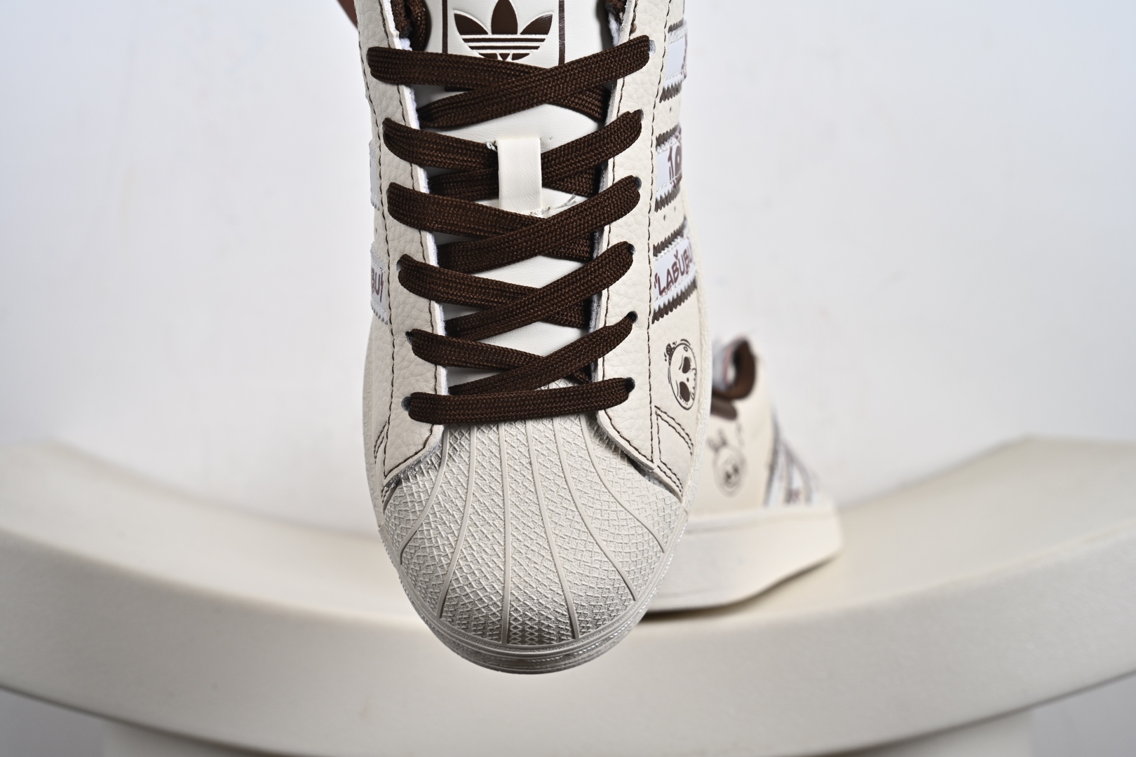 Adidas Originals Superstar 联名款 经典壳贝头 DS0028