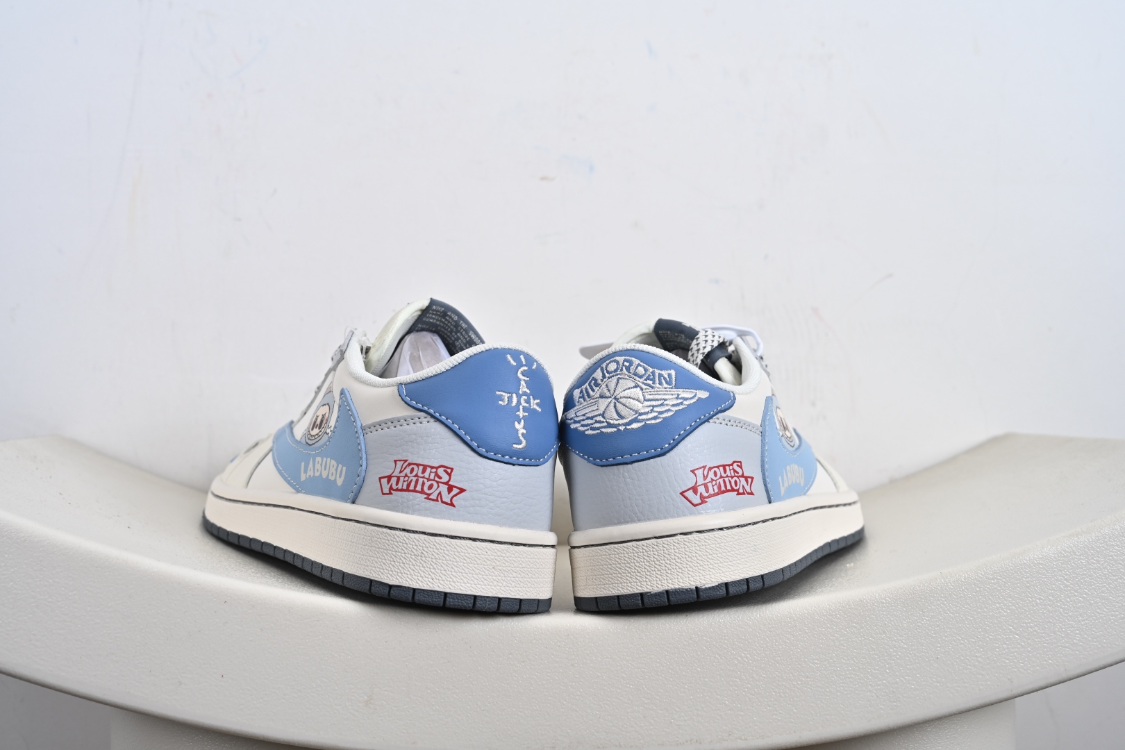 Fragment x Travis Scott x LV Air Jordan 1 Low 三方联名倒钩 HS8068-058