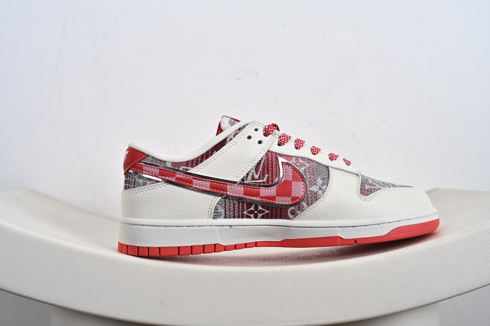 Nike SB Dunk Low LV联名 DS6608-003