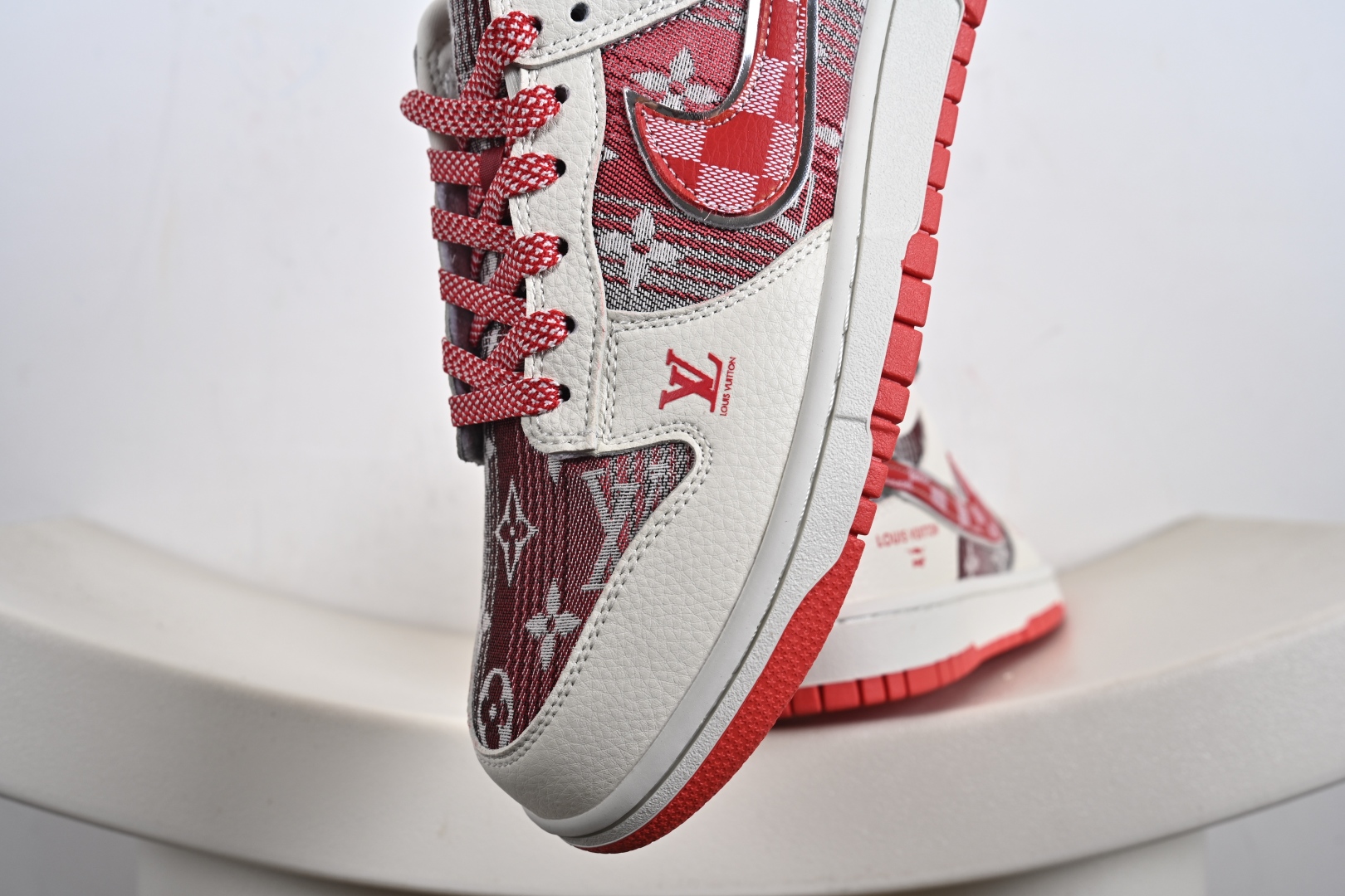 Nike SB Dunk Low LV联名 DS6608-003
