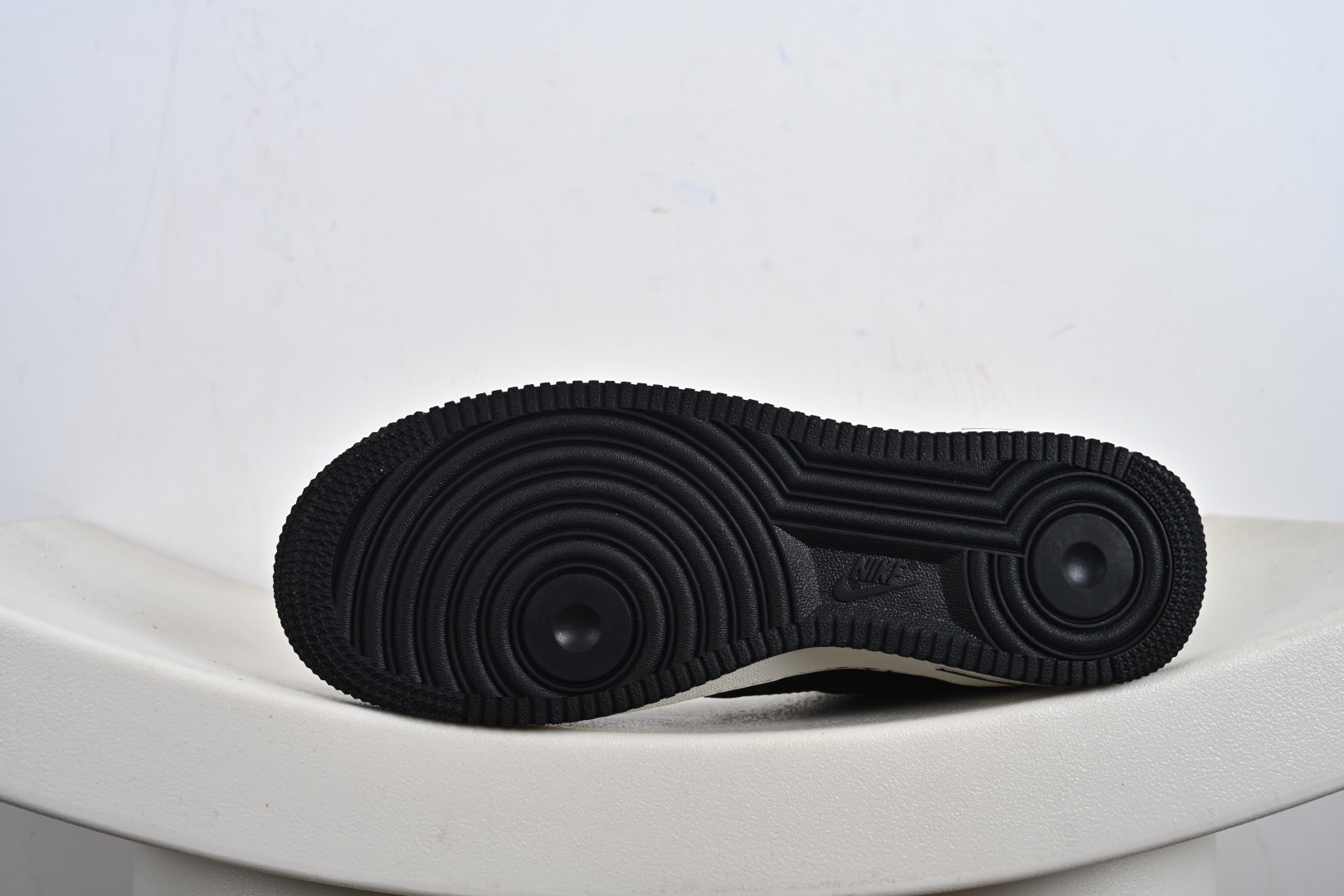 NIke Air Force 1 '07 Low 空军一号低帮 运动鞋 休闲鞋 SC0601-573