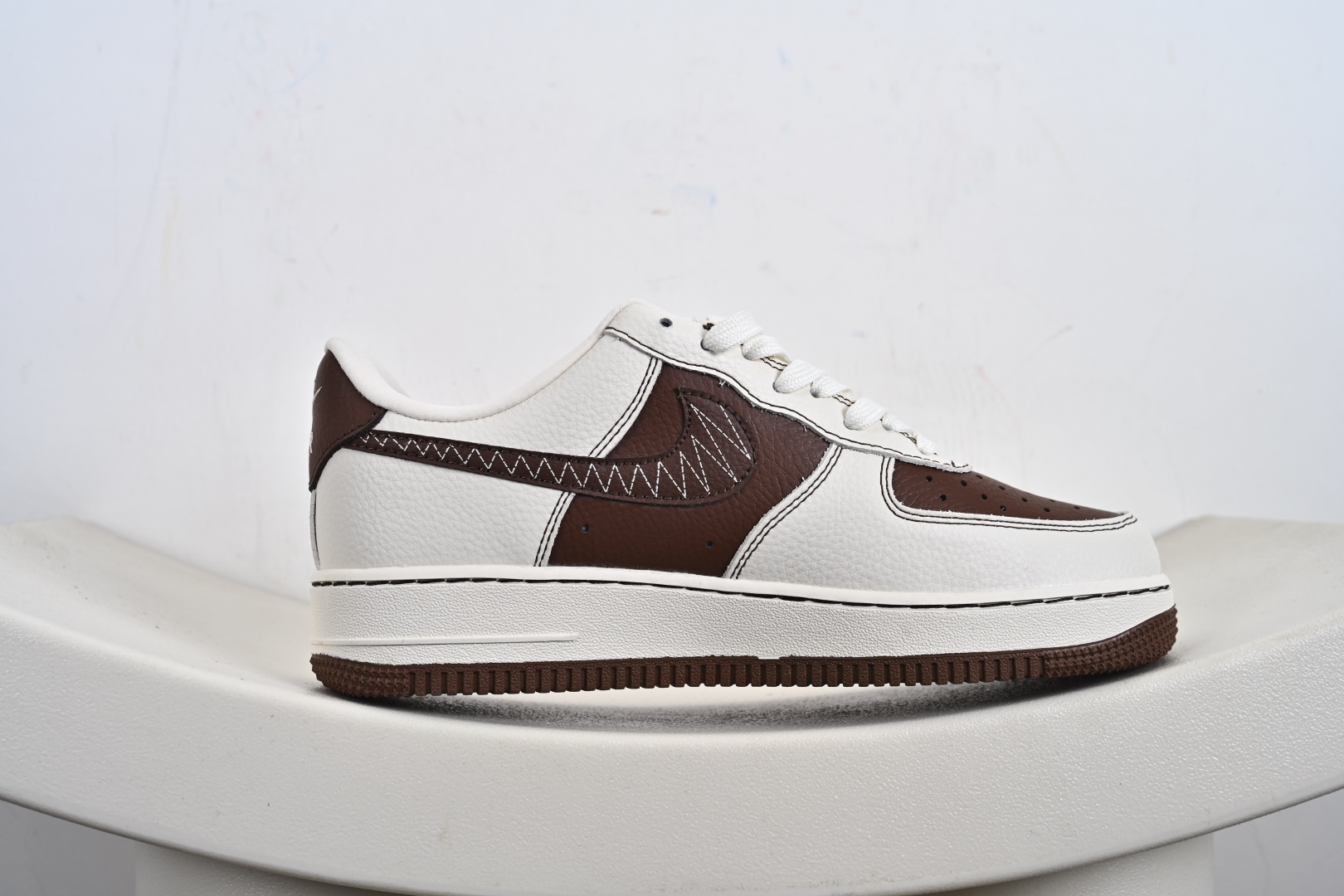 NIke Air Force 1 '07 Low 空军一号低帮 运动鞋 休闲鞋 XL1979-105