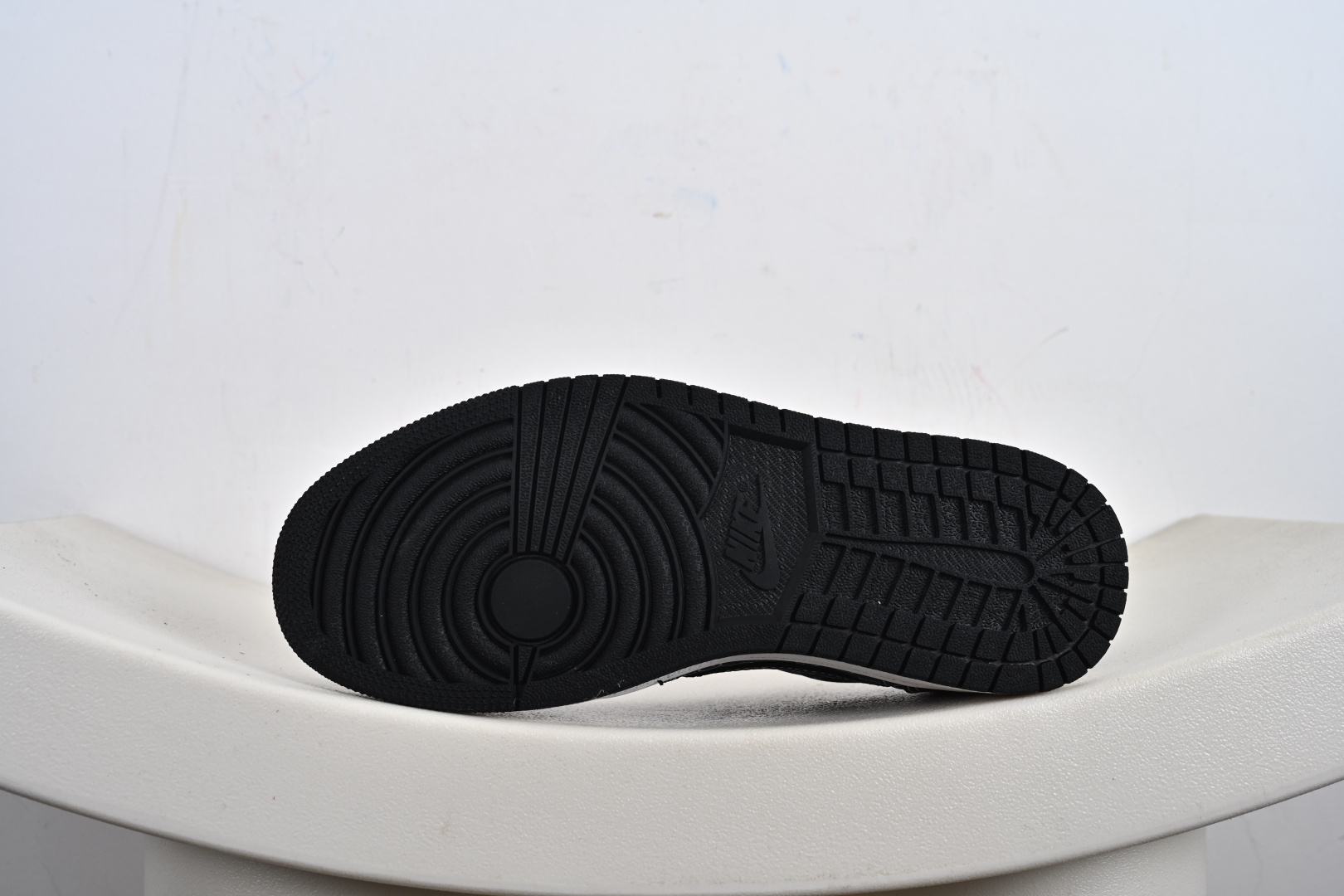 Travis Scott x Fragment Design x Air Jordan 1 Low OG SP AJ1 乔1 古驰联名 黑荔纹 低帮文化休闲板鞋 DZ5899-002