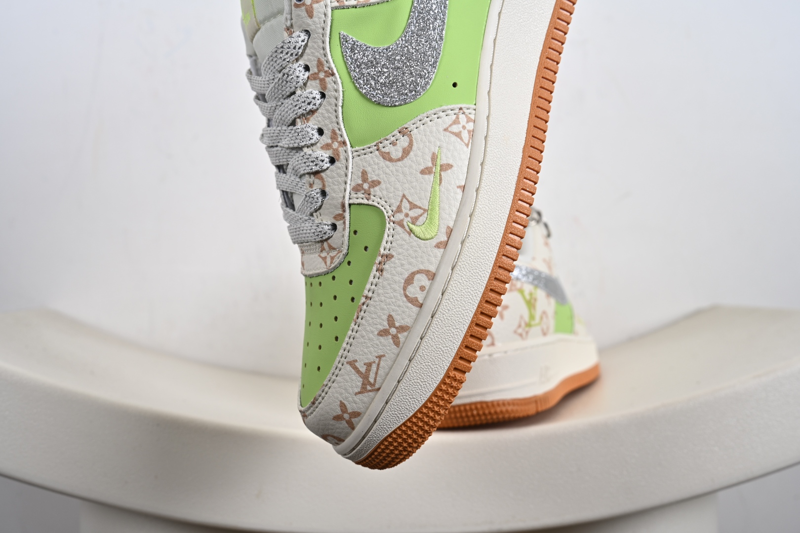 定制版 Nike Air Force 1'07 Low LV联名 苹果绿银勾 空军一号低帮休闲板鞋 DF0188-079