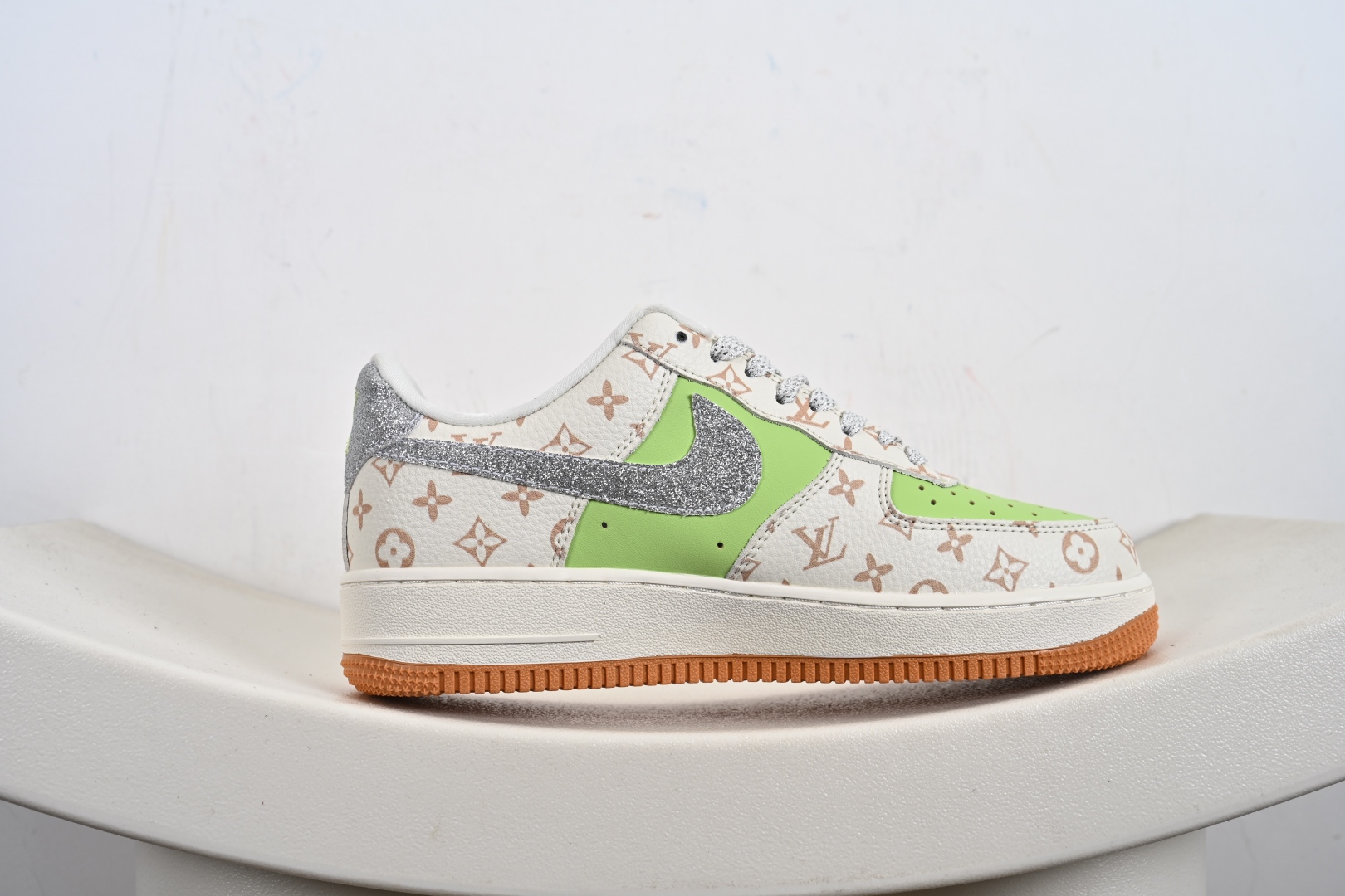 定制版 Nike Air Force 1'07 Low LV联名 苹果绿银勾 空军一号低帮休闲板鞋 DF0188-079