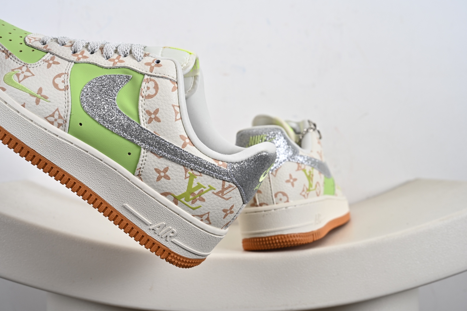 定制版 Nike Air Force 1'07 Low LV联名 苹果绿银勾 空军一号低帮休闲板鞋 DF0188-079