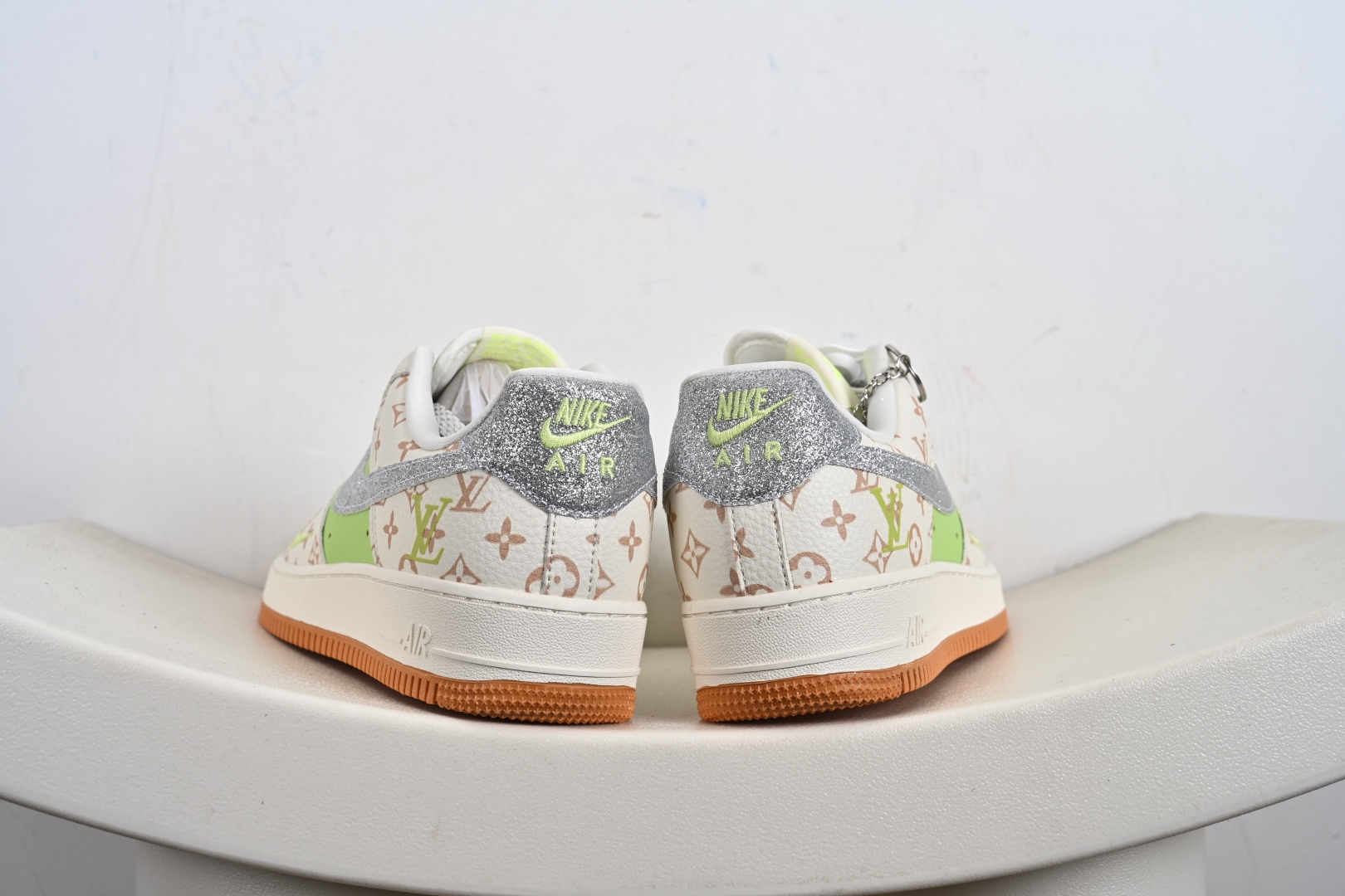 定制版 Nike Air Force 1'07 Low LV联名 苹果绿银勾 空军一号低帮休闲板鞋 DF0188-079