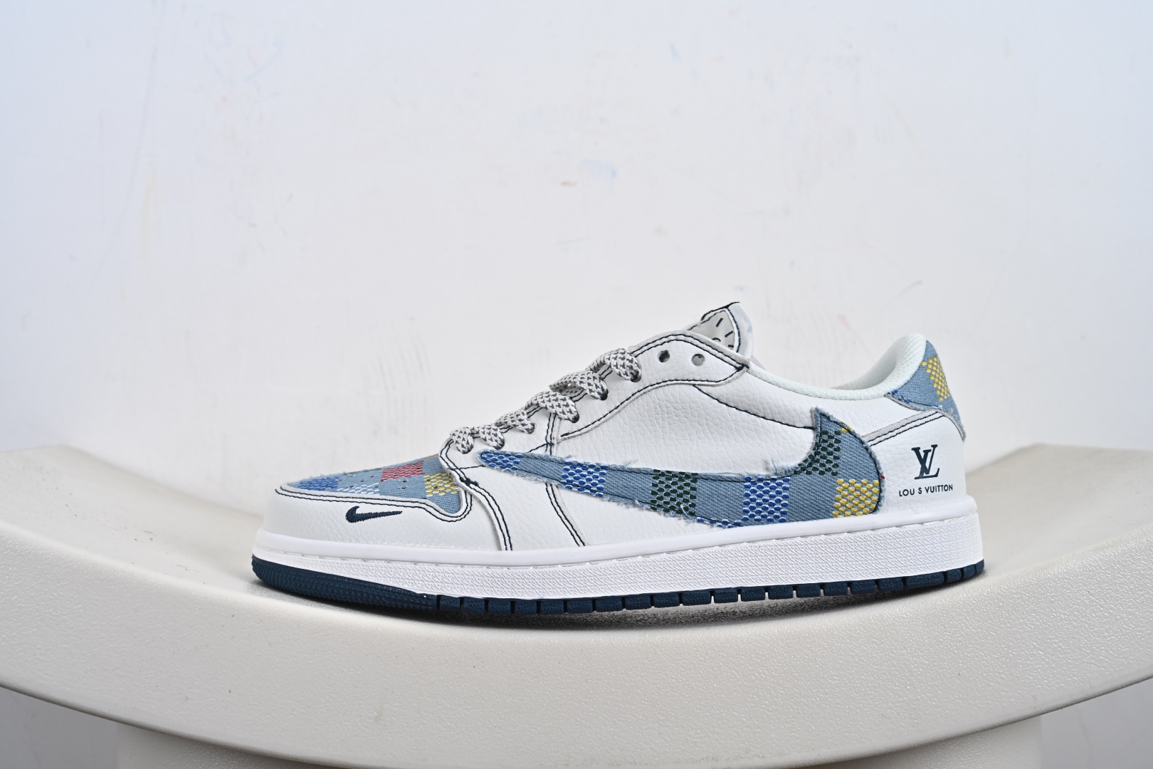 Travis Scott x Fragment Design x Air Jordan 1 Low OG SP AJ1 乔1 LV联名 黑线彩勾 低帮文化休闲板鞋 DZ5899-011