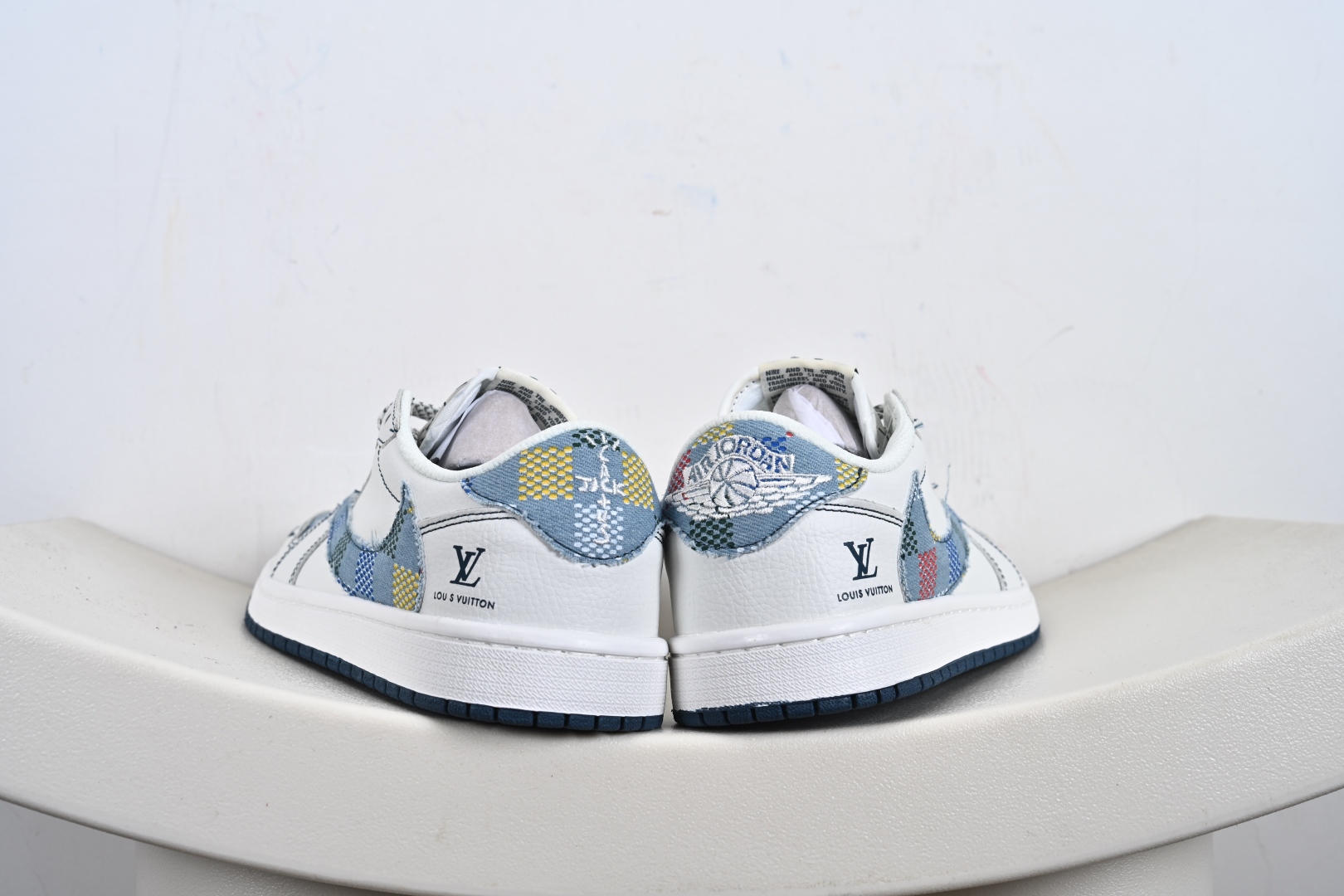 Travis Scott x Fragment Design x Air Jordan 1 Low OG SP AJ1 乔1 LV联名 黑线彩勾 低帮文化休闲板鞋 DZ5899-011