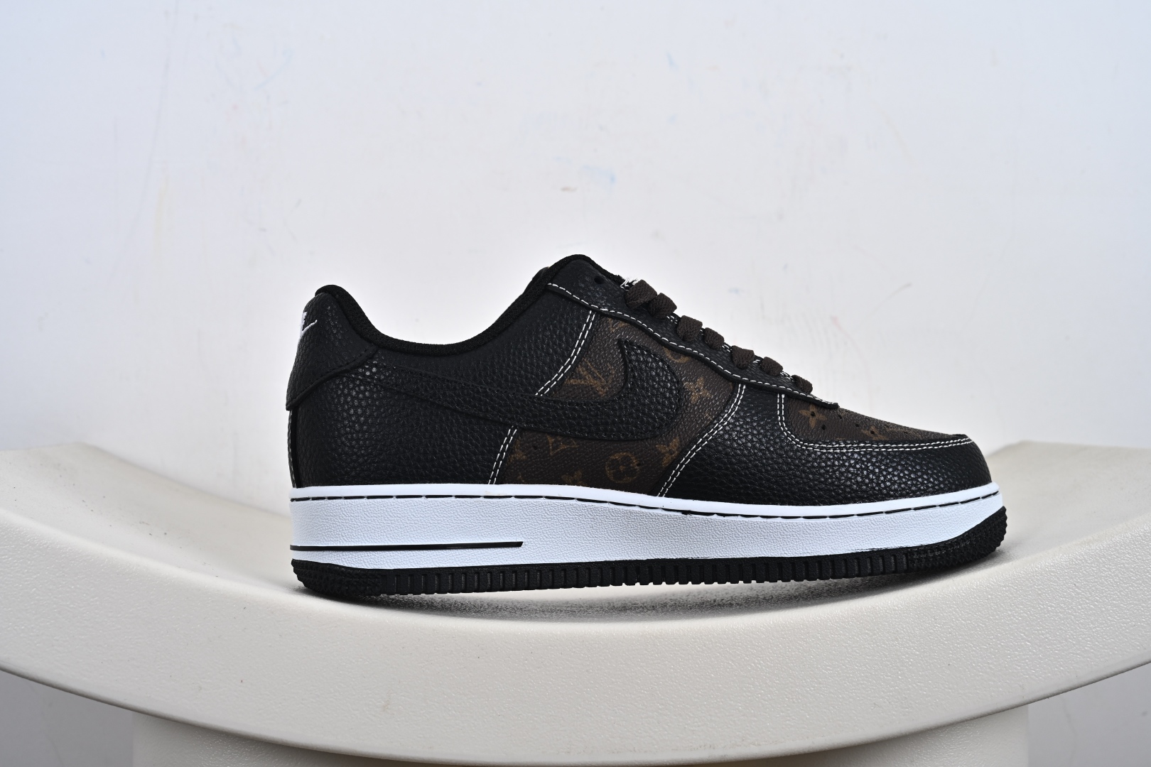 NIke Air Force 1 '07 Low 空军一号低帮 运动鞋 休闲鞋 CZ3986-002