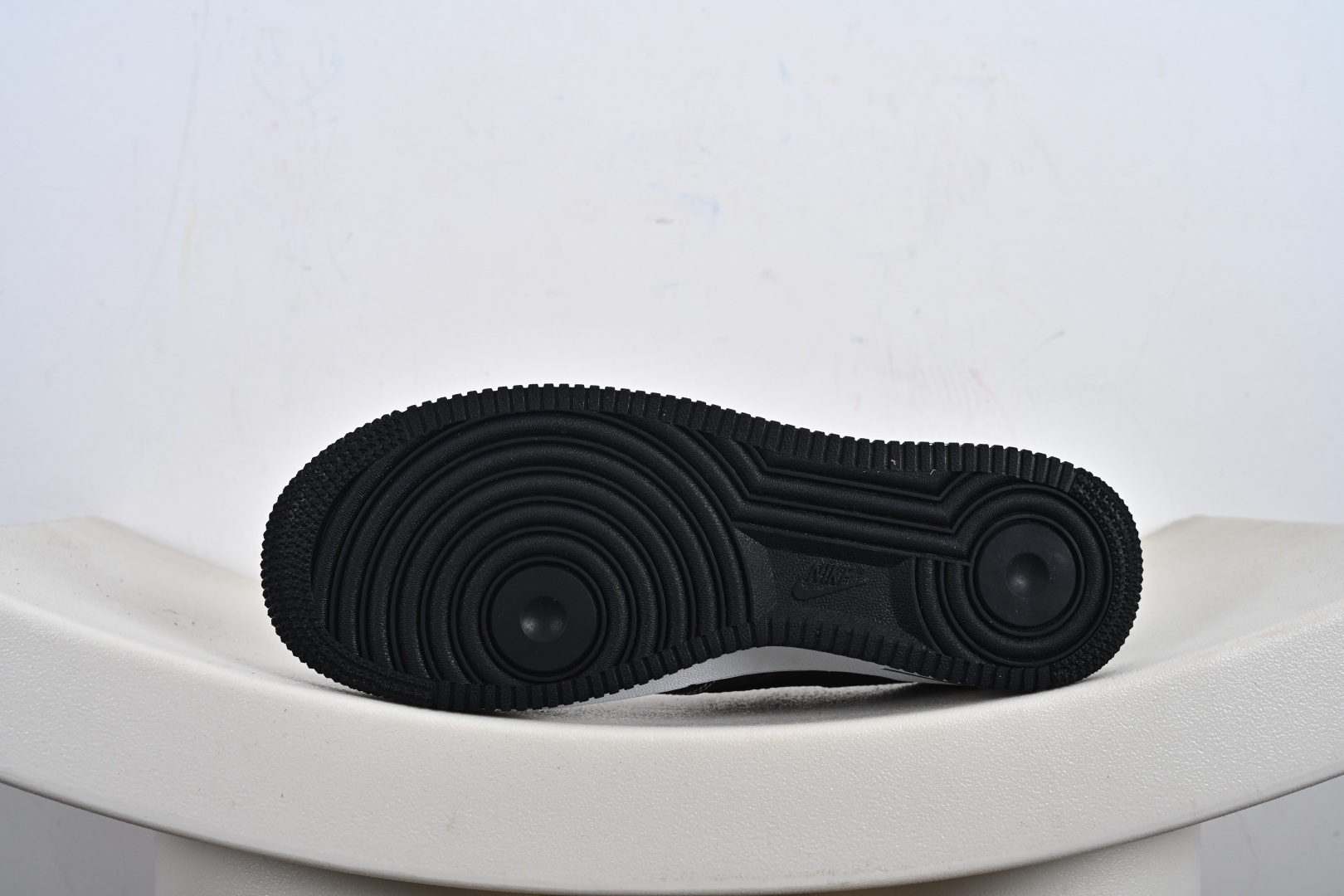 NIke Air Force 1 '07 Low 空军一号低帮 运动鞋 休闲鞋 CZ3986-002