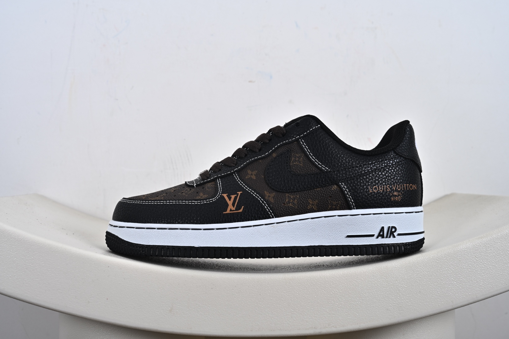 NIke Air Force 1 '07 Low 空军一号低帮 运动鞋 休闲鞋 CZ3986-002