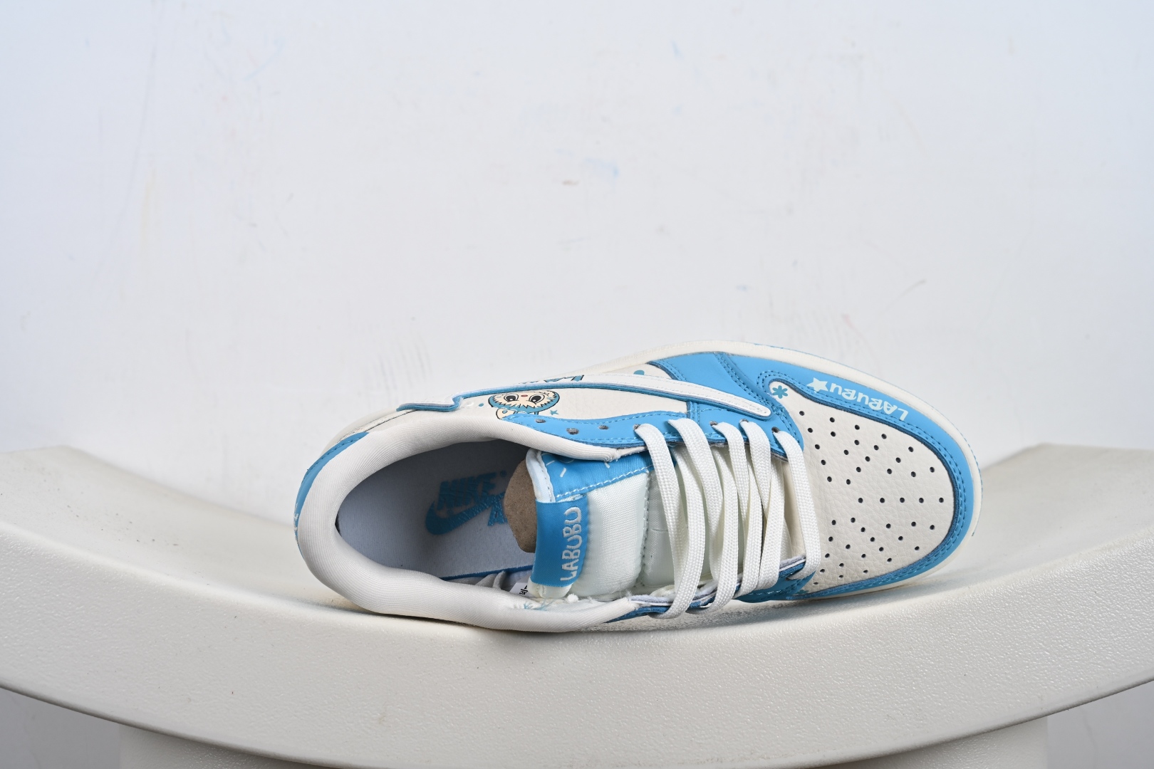 NIKE Dunk Low 联名款 XB1979-021