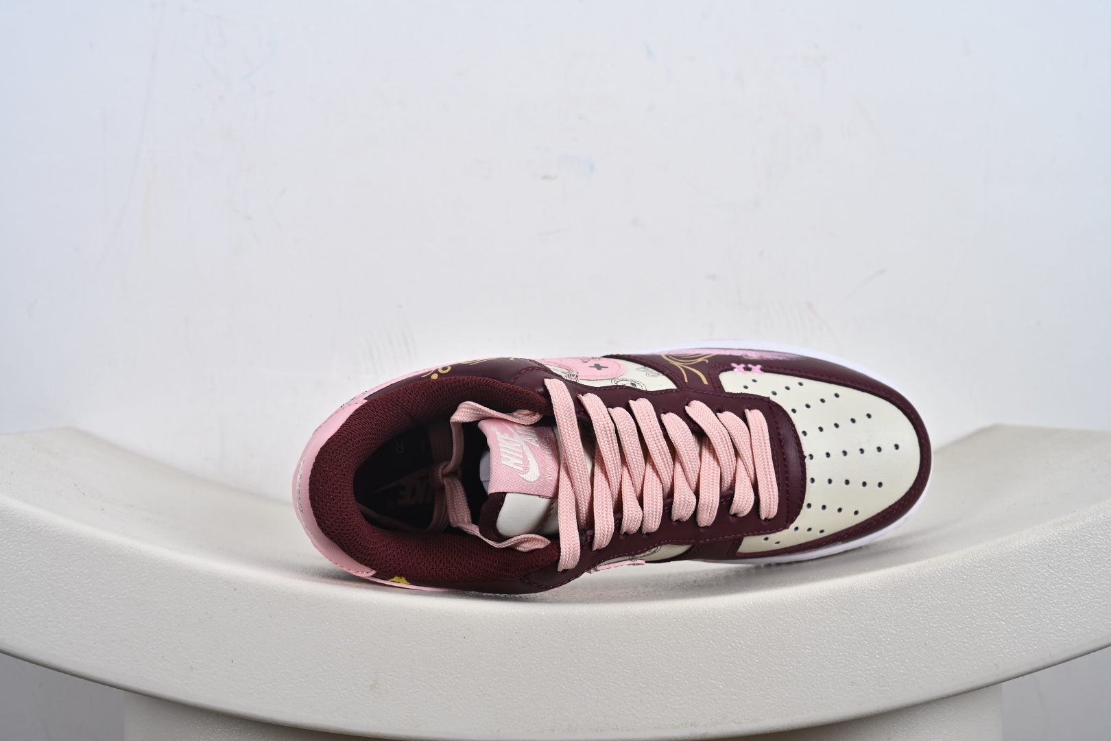 240 手绘涂鸦“莓红漫绘”Nike Air Force 1 “Berry Red ”空军一号定制板鞋 FD9925-611