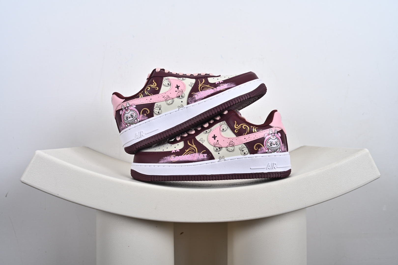 240 手绘涂鸦“莓红漫绘”Nike Air Force 1 “Berry Red ”空军一号定制板鞋 FD9925-611