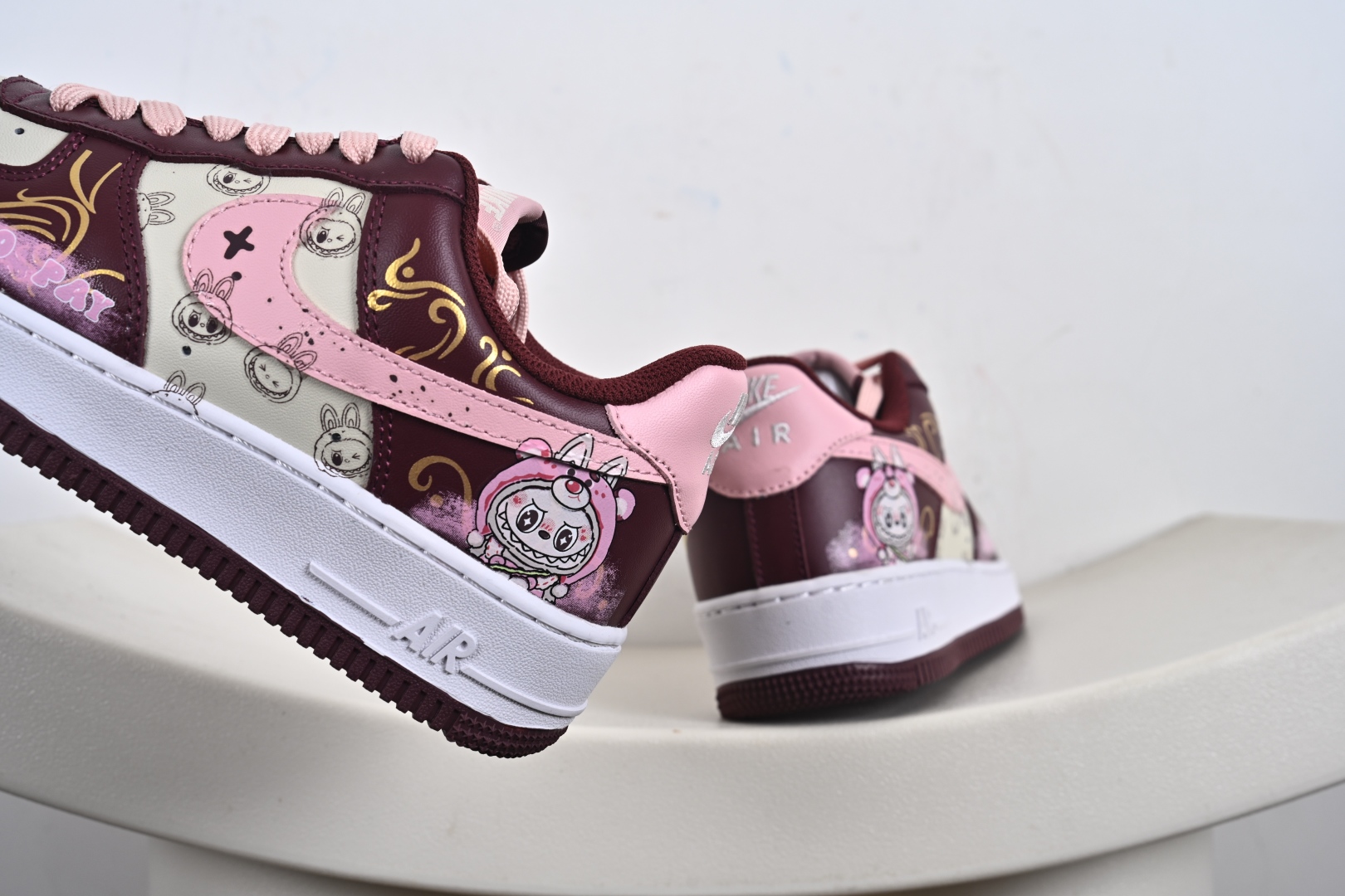 240 手绘涂鸦“莓红漫绘”Nike Air Force 1 “Berry Red ”空军一号定制板鞋 FD9925-611