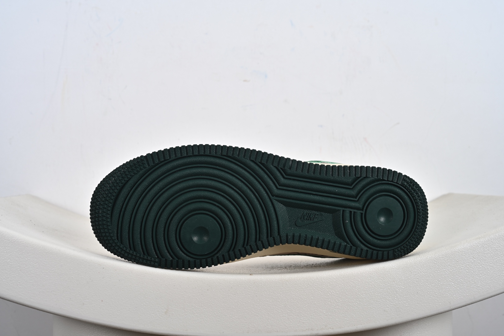 240 NIke Air Force 1 '07 Low “古驰联名——灰绿勾”空军一号 低帮 运动鞋 休闲鞋 AH8462-003