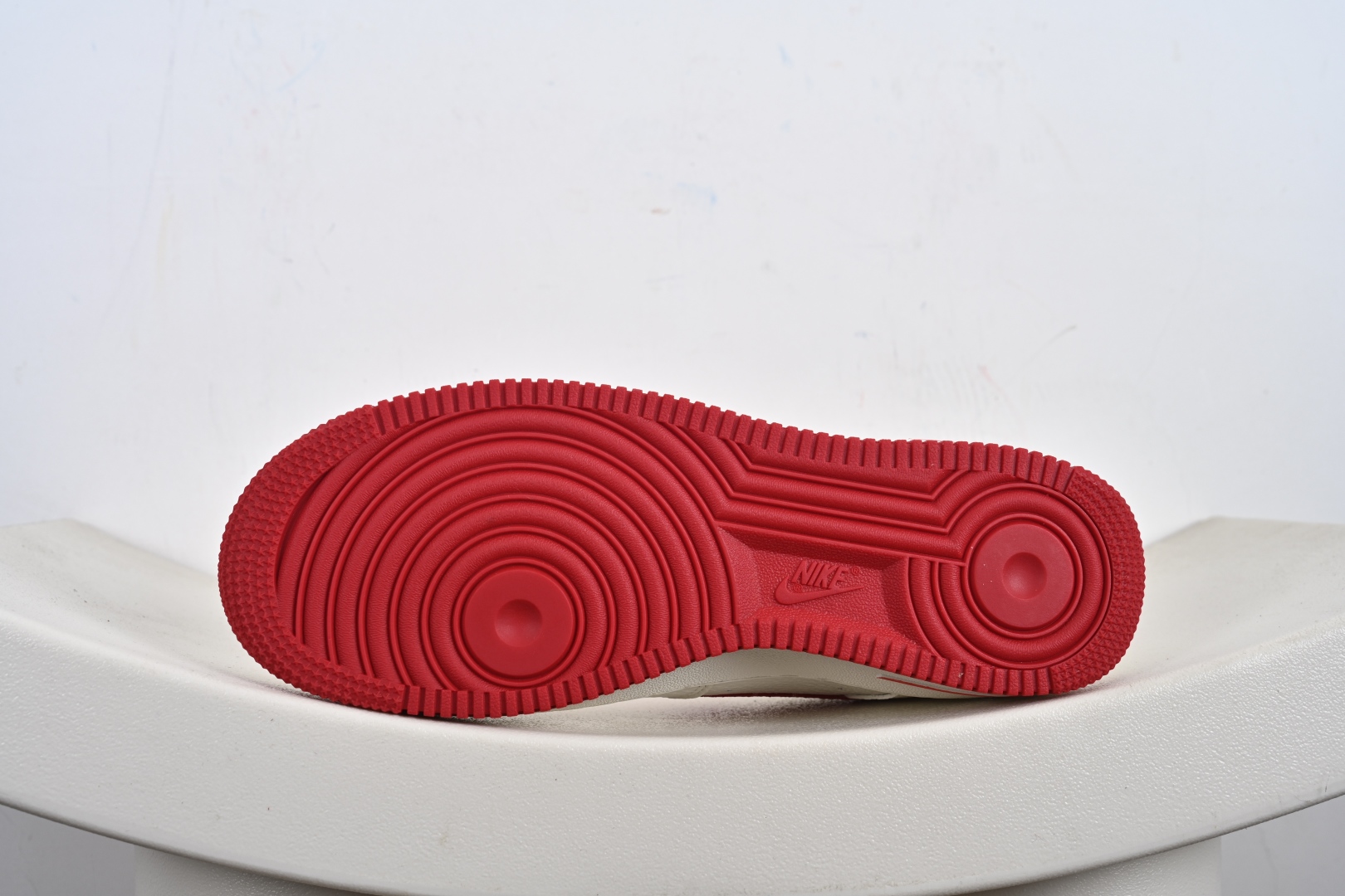 240 Nike Air Force 1‘07 Low GUCCi联名 白红小勾 空军一号低帮休闲板鞋 SC0601-570