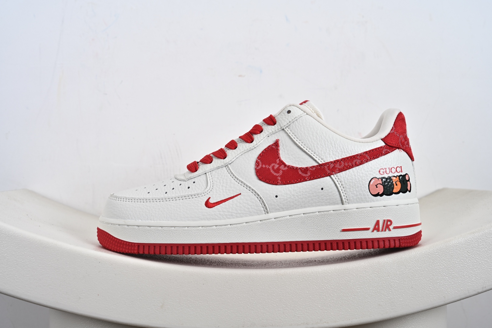 240 Nike Air Force 1‘07 Low GUCCi联名 白红小勾 空军一号低帮休闲板鞋 SC0601-570