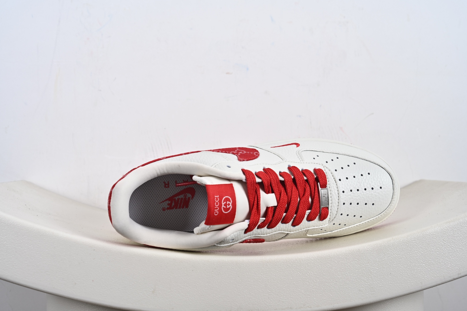 240 Nike Air Force 1‘07 Low GUCCi联名 白红小勾 空军一号低帮休闲板鞋 SC0601-570