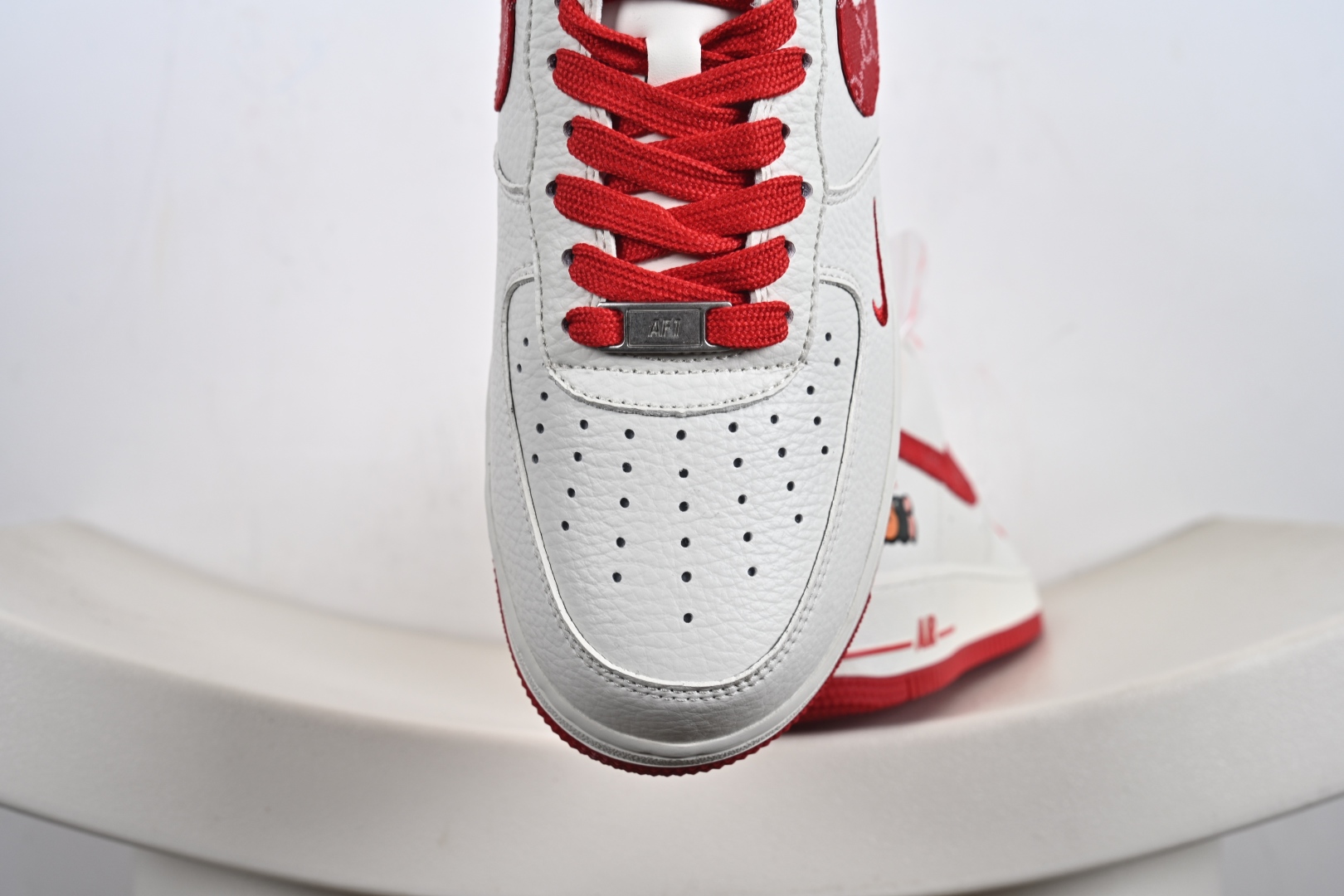 240 Nike Air Force 1‘07 Low GUCCi联名 白红小勾 空军一号低帮休闲板鞋 SC0601-570