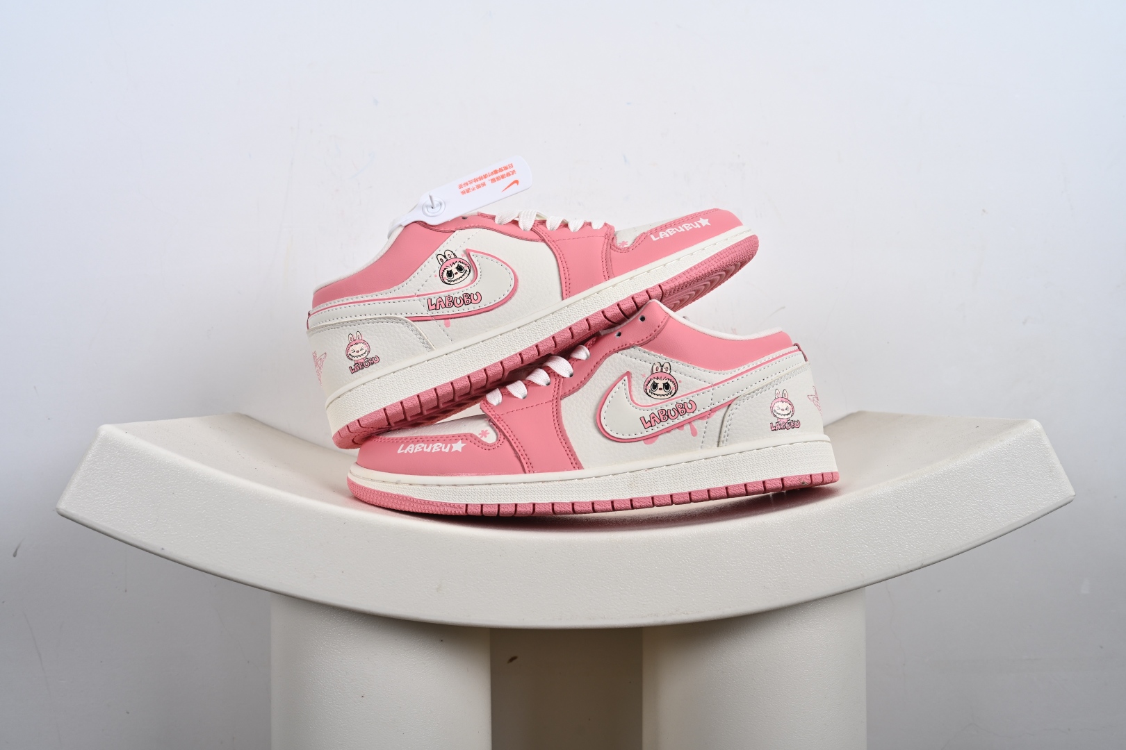 260 Labubu x Air Jordan 1 Low 玫粉拉布布 QR2025-007
