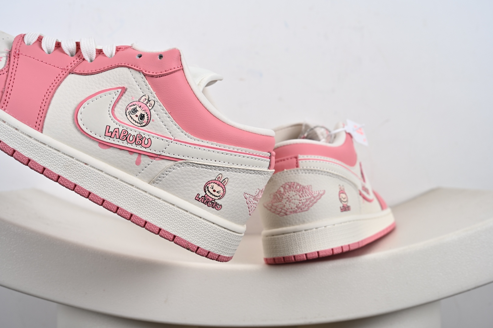 260 Labubu x Air Jordan 1 Low 玫粉拉布布 QR2025-007