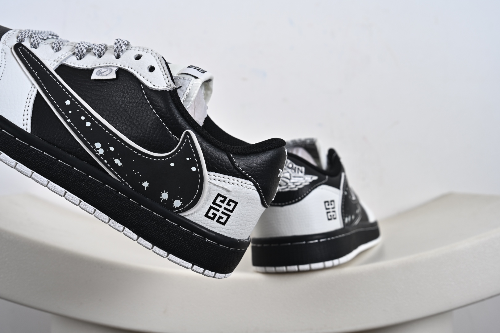 260 Nike Air Jordan 1 Low 定制配色 纪梵希联名 定制AJ联名-高端定制 低帮复古文化板鞋 DZ5899-005