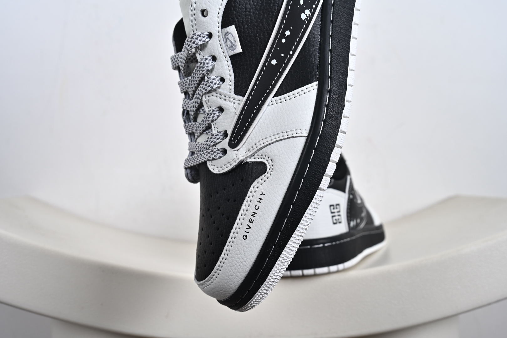 260 Nike Air Jordan 1 Low 定制配色 纪梵希联名 定制AJ联名-高端定制 低帮复古文化板鞋 DZ5899-005