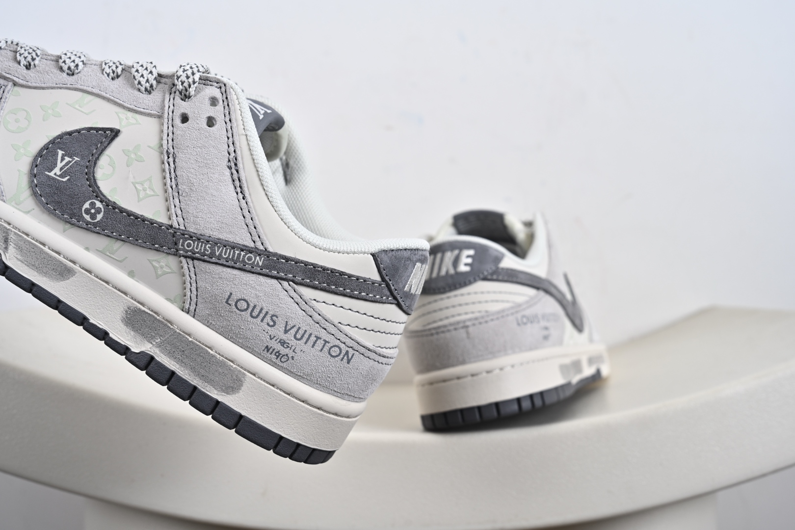 260 Nike SB Dunk Low LV联名 CX5050-Y02