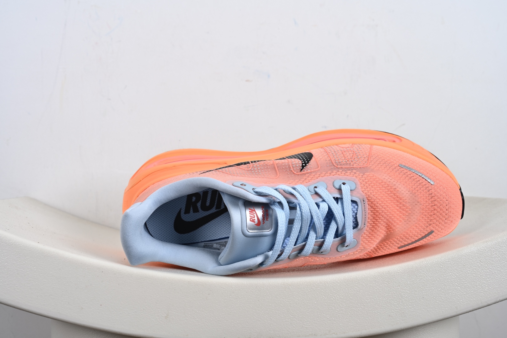 200 Nike ZOOM PREMIUM 耐克 飞马 舒适减震防滑 低帮跑步鞋 FN8453-011