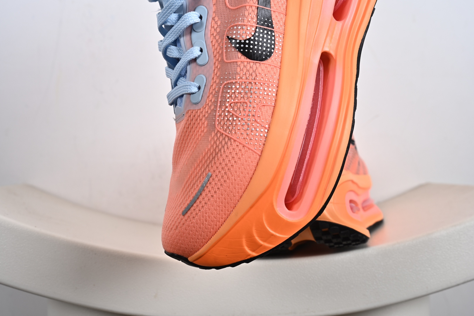 200 Nike ZOOM PREMIUM 耐克 飞马 舒适减震防滑 低帮跑步鞋 FN8453-011